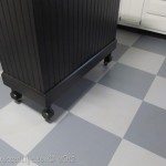 My Repurposed Life- repainting a vinyl floor