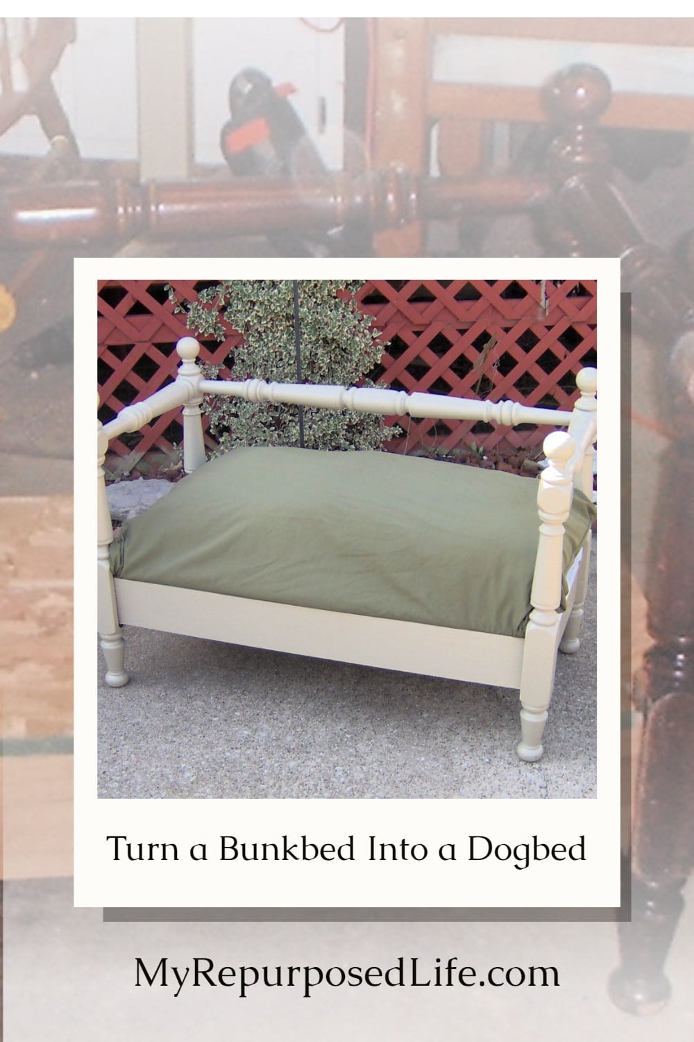 Turn an old bunkbed into a fun and unique dog daybed for your fury friend. Your dog will love it! via @repurposedlife
