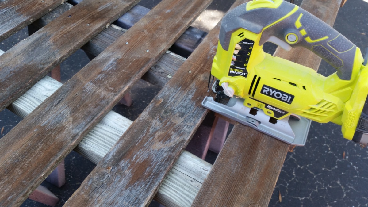 cut picket fence jigsaw