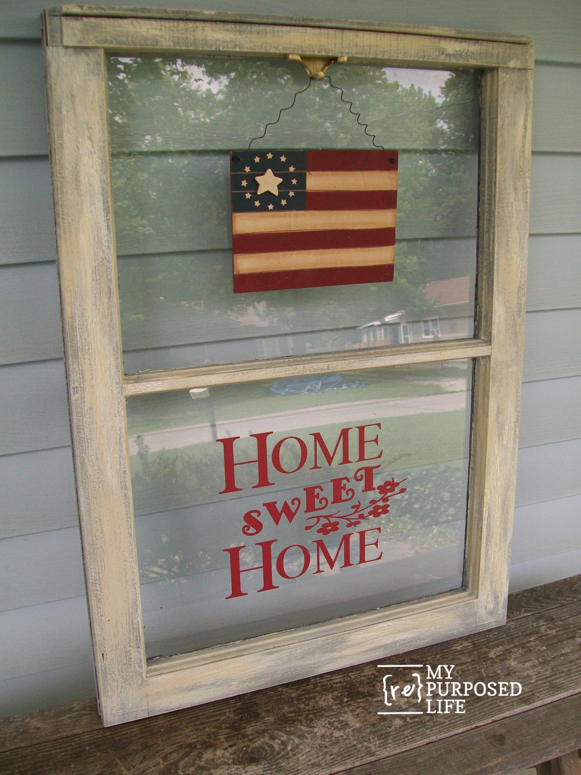 This easy repurposed window project can be done in an afternoon with these easy directions and tips. This is perfect for the 4th of July or Flag Day #MyRepurposedLife #repurposed #reclaimed #window #4thofJuly #flagday via @repurposedlife