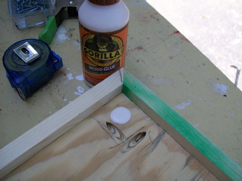gorilla wood glue helps secure desk leg