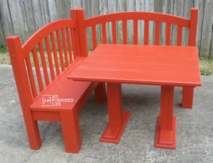 Corner Table Bench for the Kids (banquette)