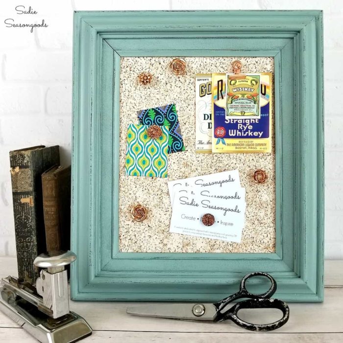 Upcycled Cutting Board Craft Picture Frame - DIY & Crafts