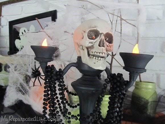 creepy-skull-lamp-halloween