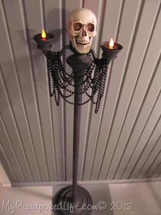 skull-candelabra