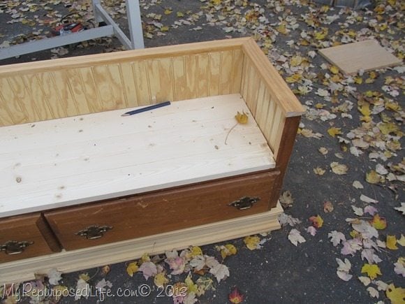kid's bench made from a dresser