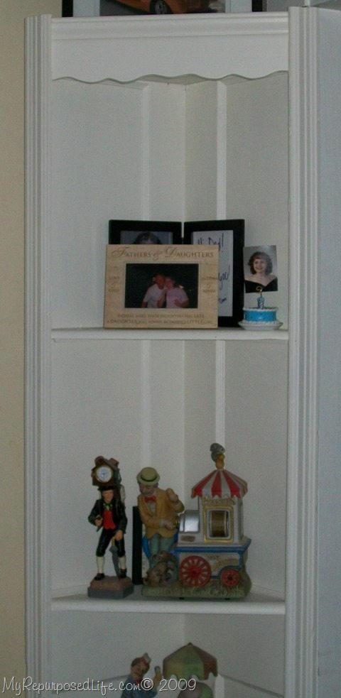 corner-shelf-from-door.jpg