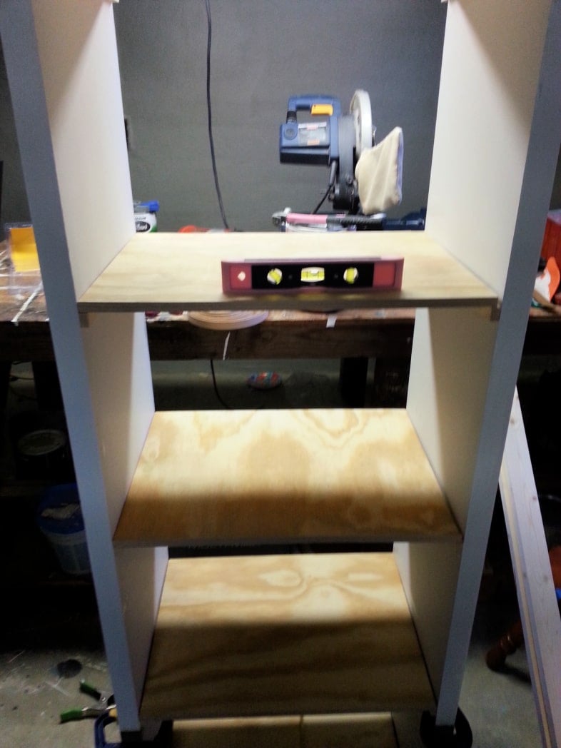 installing-cleats-shelves