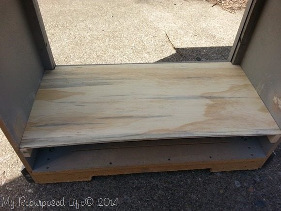 notched-plywood-shelf