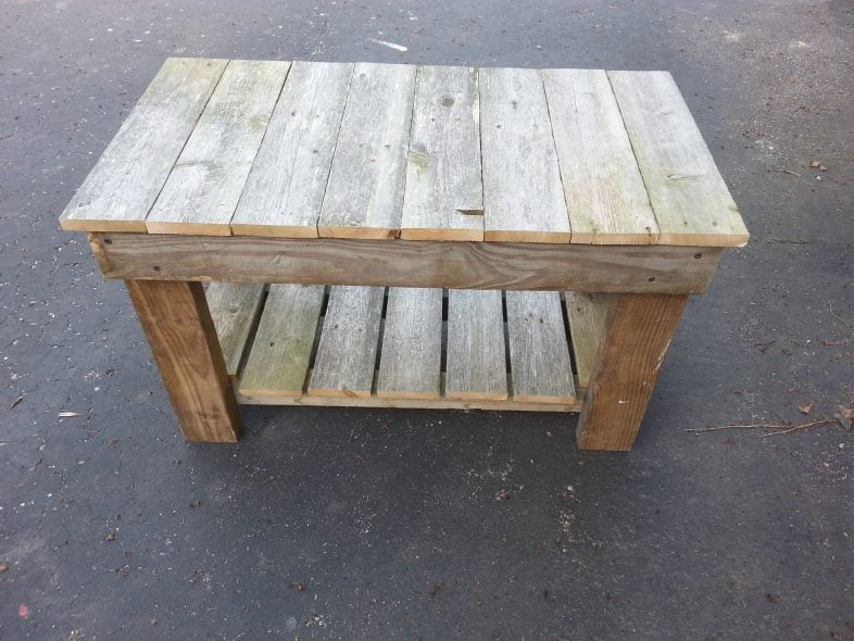 small-garden-bench-reclaimed-fence