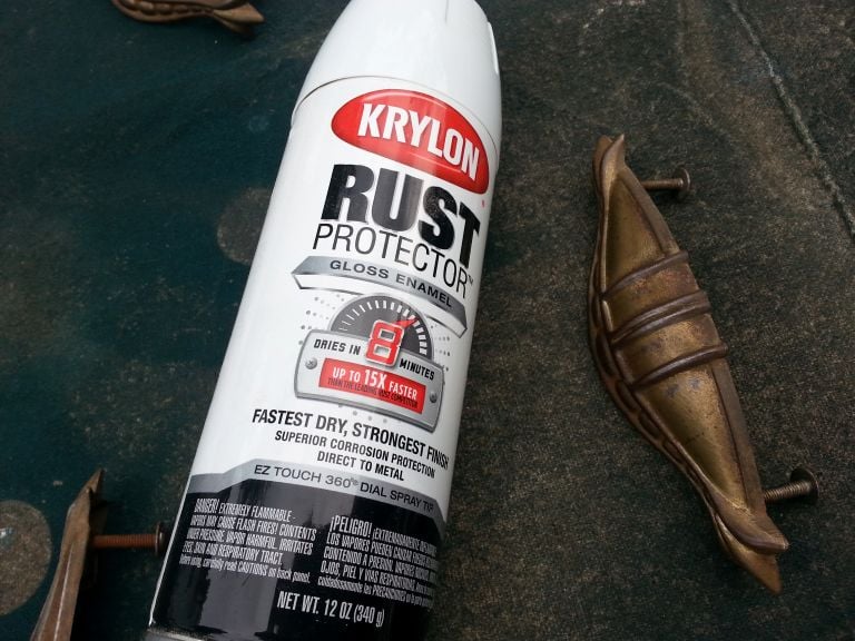 krylon white spray paint