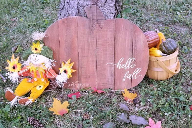 wooden pumpkin hello fall MyRepurposedLife