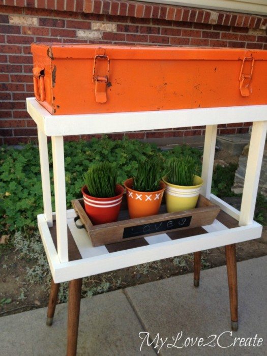 DIY Tray Stand and Old toolbox