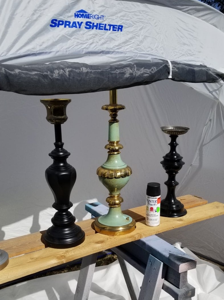 large spray shelter used for spray paint