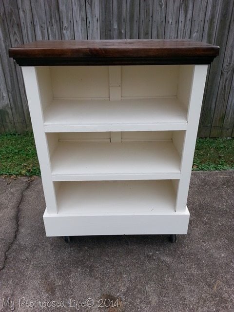 repurposed-chest-book-shelf