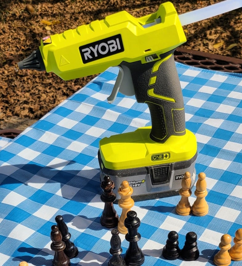 battery operated glue gun for spindle ornaments