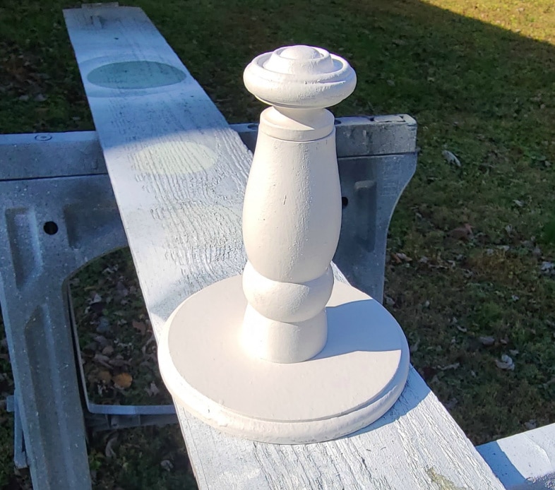 paint spindle pieces and base