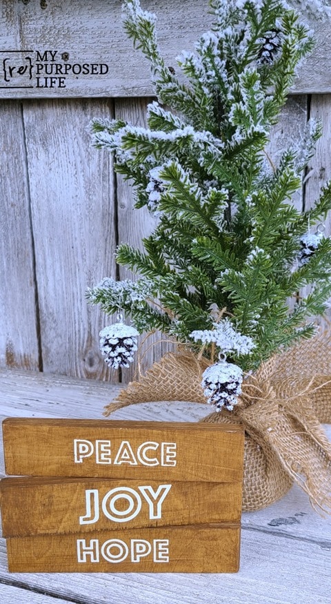scrap wood christmas decor peace joy hope MyRepurposedLife scrap wood christmas decor peace joy hope MyRepurposedLife