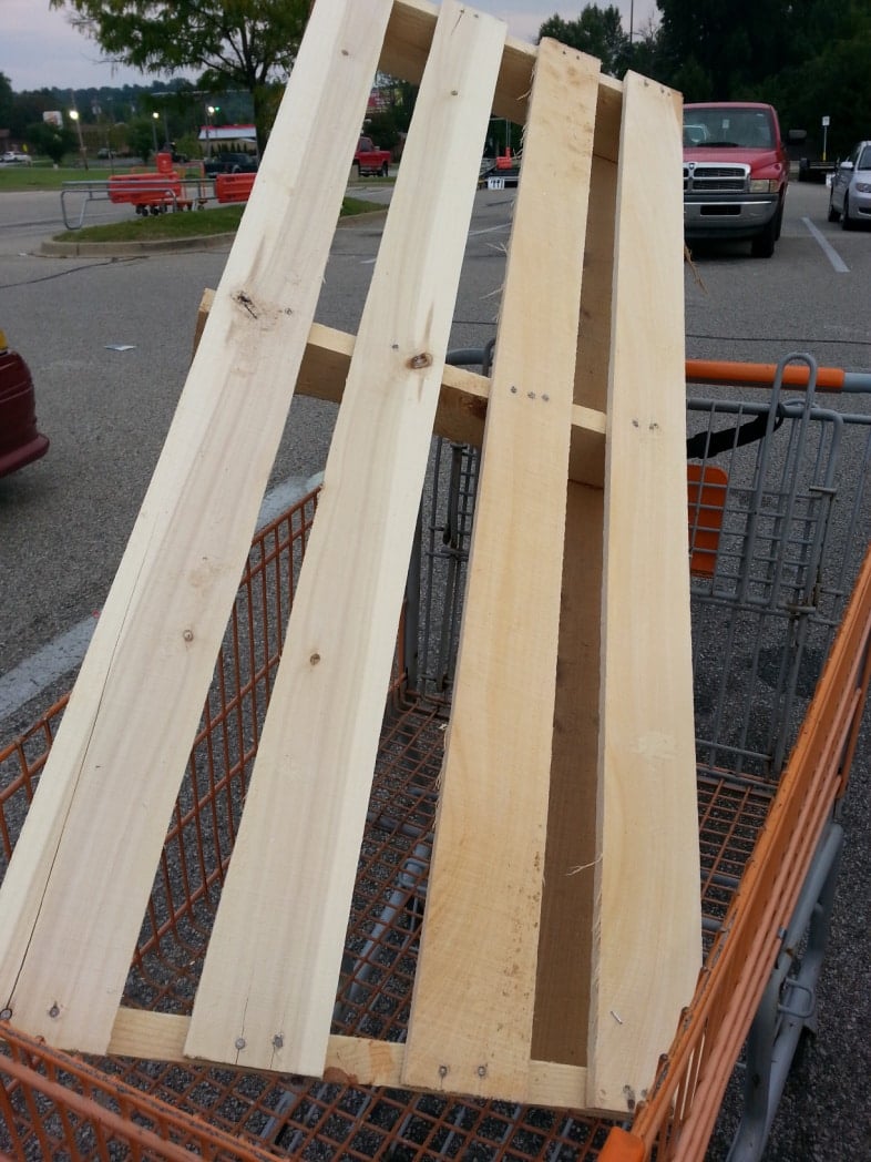 small pallet in grocery cart