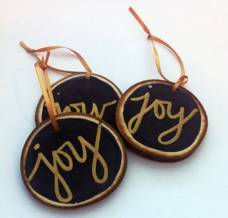 wooden-disc-ornaments