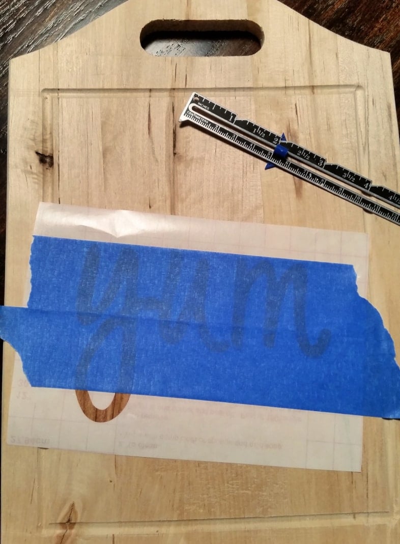 how to apply vinyl with painter's tape