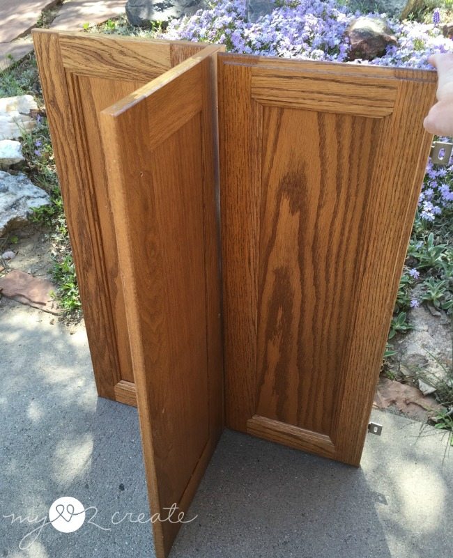 orner cabinet with possible attachment of other door
