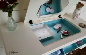 Singer sewing machine into desk,table,vanity eBook