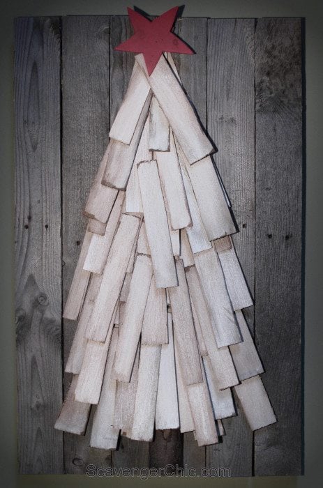 Christmas tree made from cedar shingles and pallet wood, easy diy