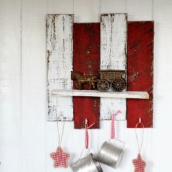 DIY scrap wood shelf with hooks for Christmas or Valentine's Day by KnickofTime.net