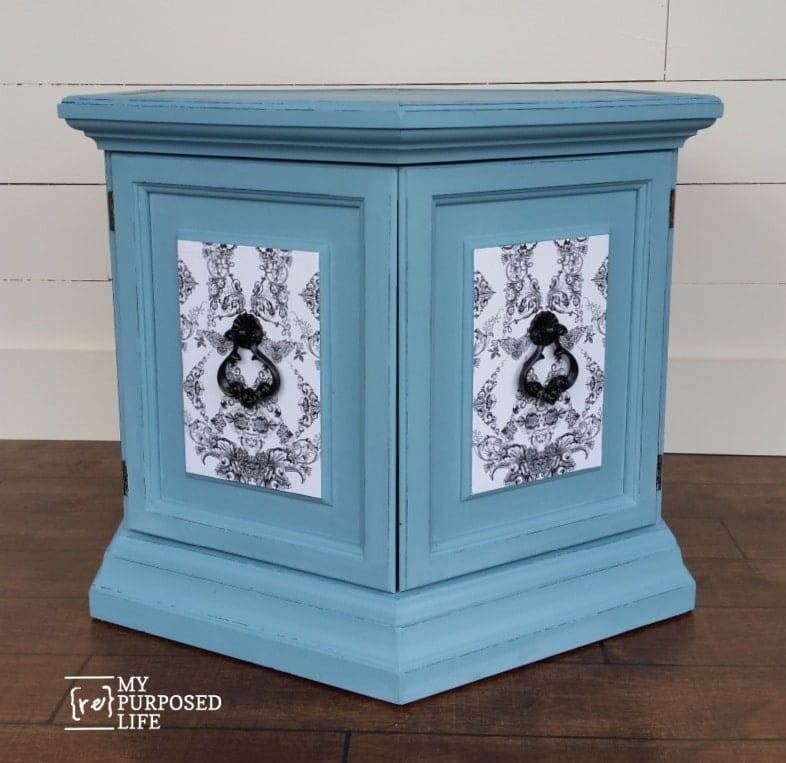 blue hesacon side table from My Repurposed Life