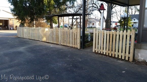 Pickets And Jig Diy Picket Fence My Repurposed Life Driveway Side Diy Picket Fence