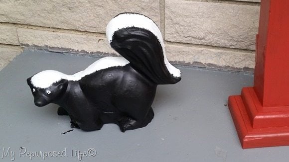 porch skunk[6]