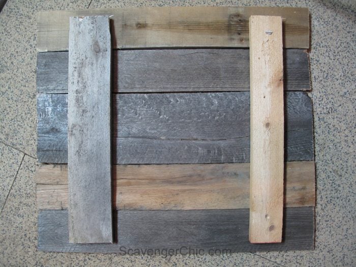 Corrugated Tin and Pallet Wood diy frame
