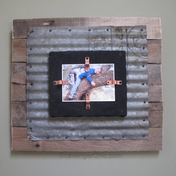 Corrugated Tin and Pallet Wood Frame - My Repurposed Life®