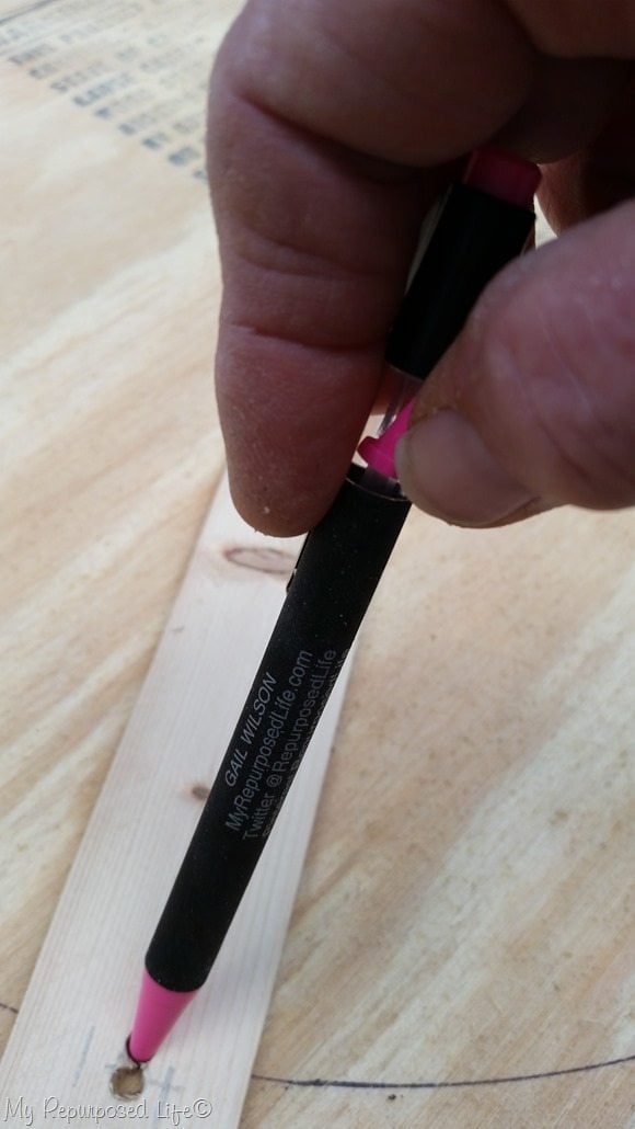 how to trace and cut a perfect circle for a cane chair seat 