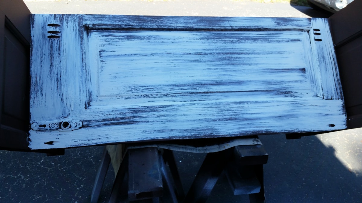 crackle finish paint over white glue