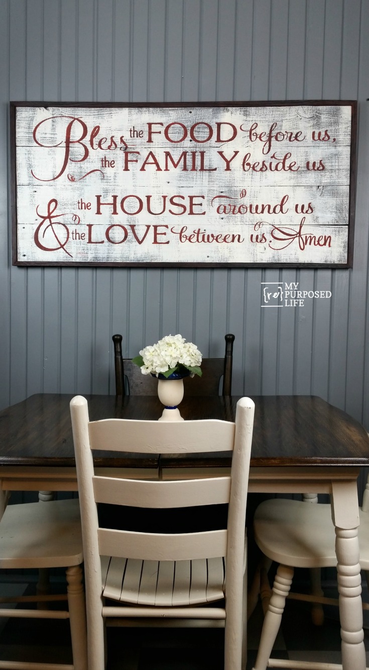 How to make a rustic sign using a contact paper stencil. Bless the Food before us, the Family beside us, the House around us and the Love between us. #MyRepurposedLife #repurposed #reclaimed #wood #sign #diy #rustic #blessthefood via @repurposedlife