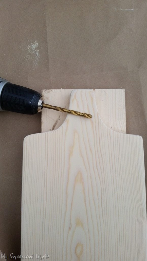 prevent tear out while drilling holes in wood