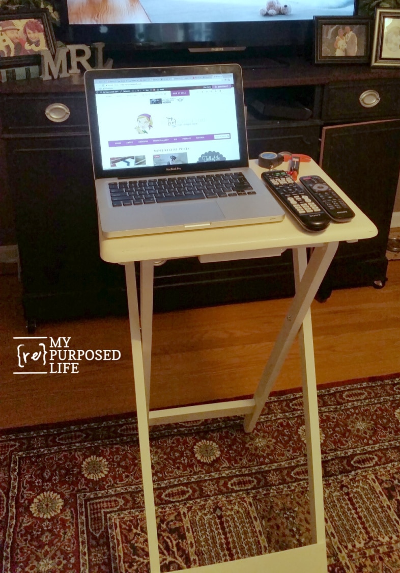 standing-lap-top-table-t.v.-tray-table-MyRepurposedLife.com_