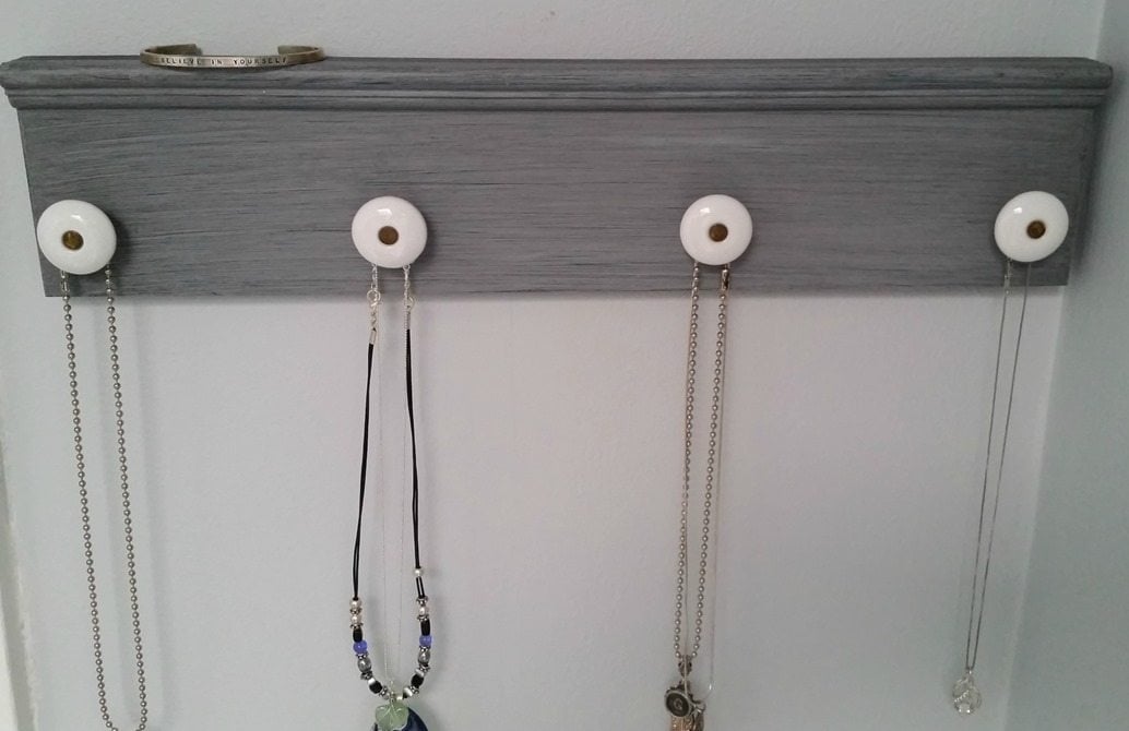 jewelry organizer necklace holder with knobs MyRepurposedLife.com
