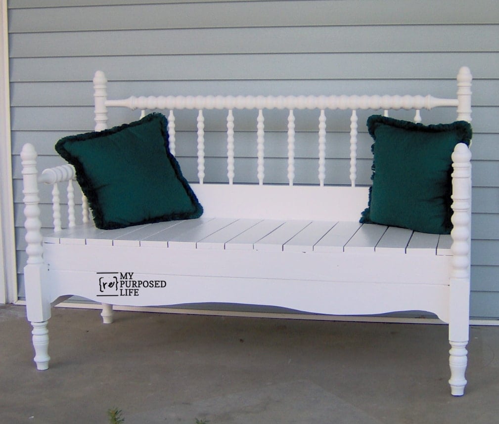 spindle bed bench