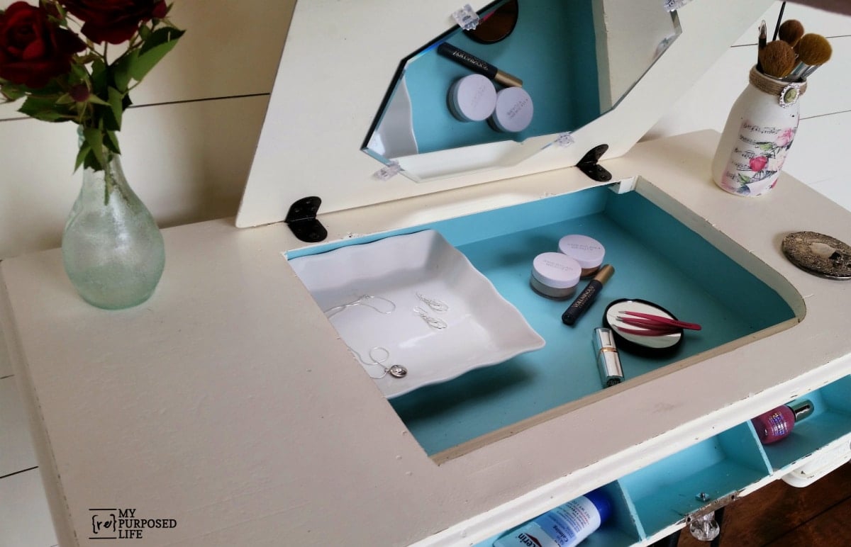 my-repurposed-life-vanity-vintage-sewing-machine