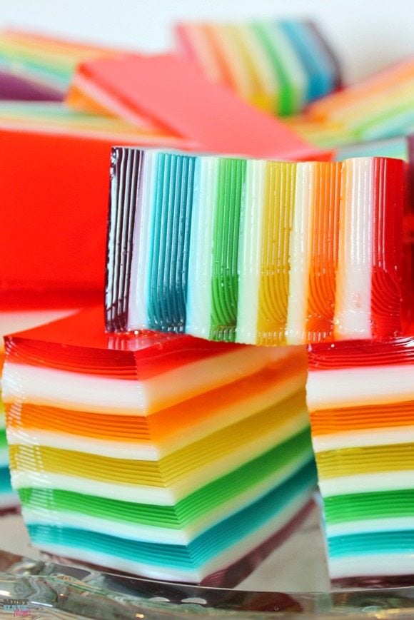 rainbow-jello-recipe-with-layers-and-instructions