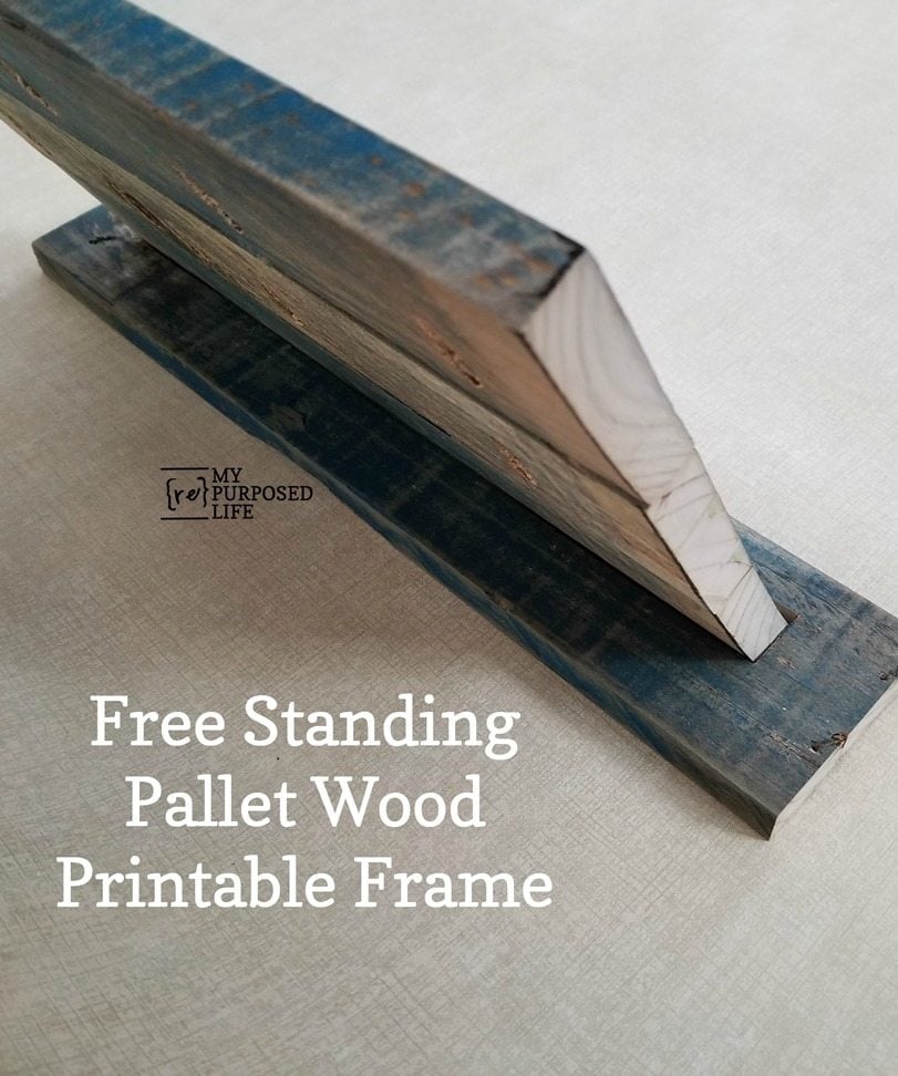 how to make a free standing pallet wood frame MyRepurposedLife.com