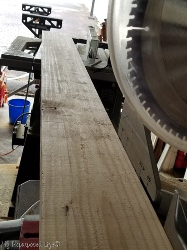 cut lumber compound miter saw[3]
