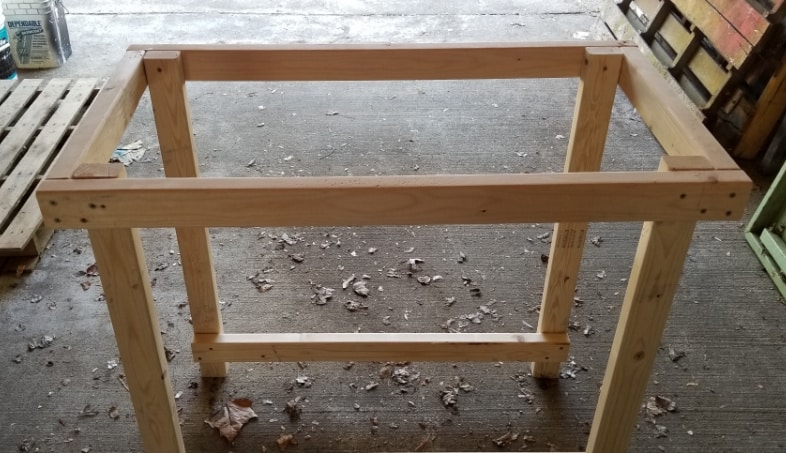 completed table base made with 2x3's