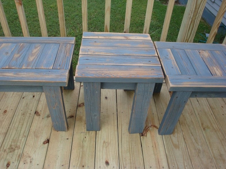 small table to match the benches
