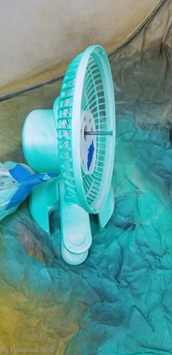 spray paint all areas of desk fan