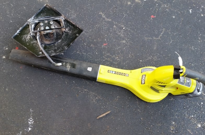 clean exhaust fan with leaf blower