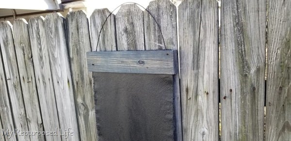 twisted wire hanger for pallet board drop cloth chalkboard